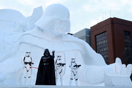 giant-star-wars-snow-sculpture-sapporo-festival-japan-17