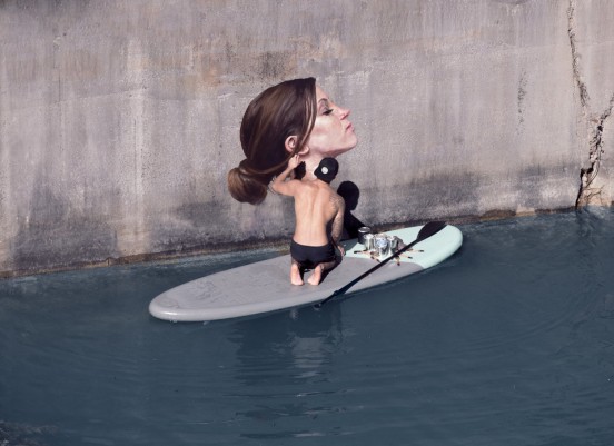 xWIP2-Hula-Painting-Artist-Surfboard-1250x910.jpg.pagespeed.ic.x4OYTMhWG1