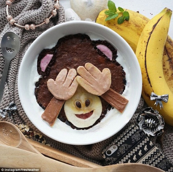 Adorable_Emojis_Made_Of_Healthy_Food_by_Scootish_Artist_Heather_Adams_2015_02