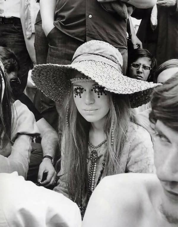 Rare Photos from Woodstock - News